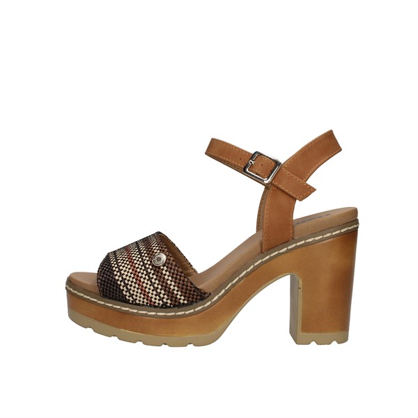 Refresh With heel Brown