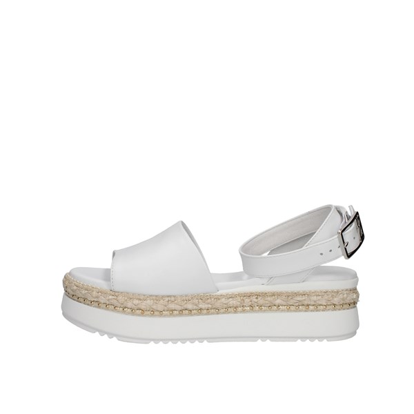 Nero Giardini  With wedge White