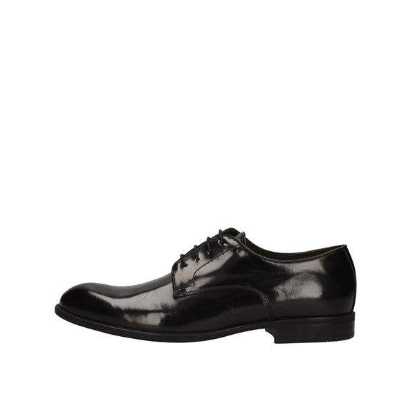 Exton Laced Black